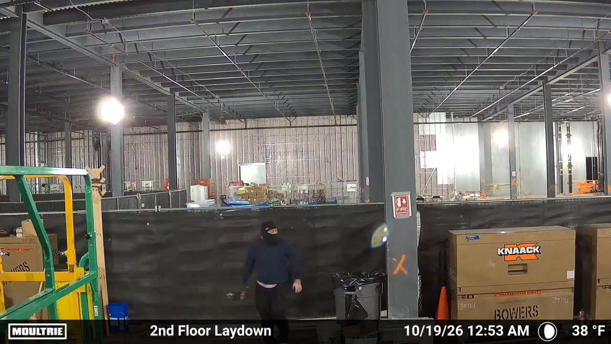 PotomacLocal's tweet photo. Culpeper sheriff seeks help identifying two suspects in data center copper and tool thefts dlvr.​it/TW1sjR https://t.co/GuPhLrlvn3