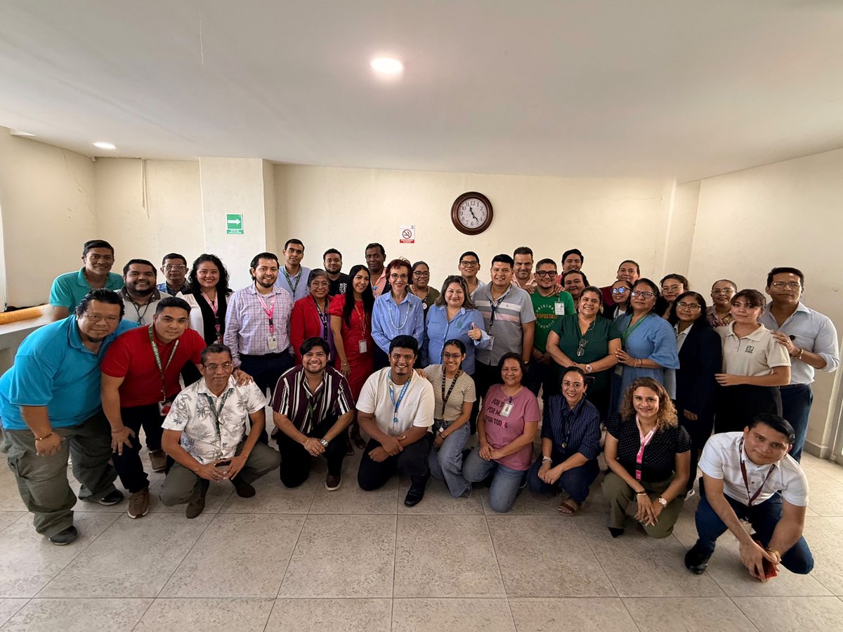 IMSSGro's tweet photo. 🏥💻 La titular del #IMSSGuerrero, Dra. María de Lourdes Díaz Espinosa, supervisó las áreas de Desarrollo de Personal e Informática para revisar sus actividades, infraestructura tecnológica y procesos administrativos, en favor de una operación más eficiente. https://t.co/88qsIEVTTG