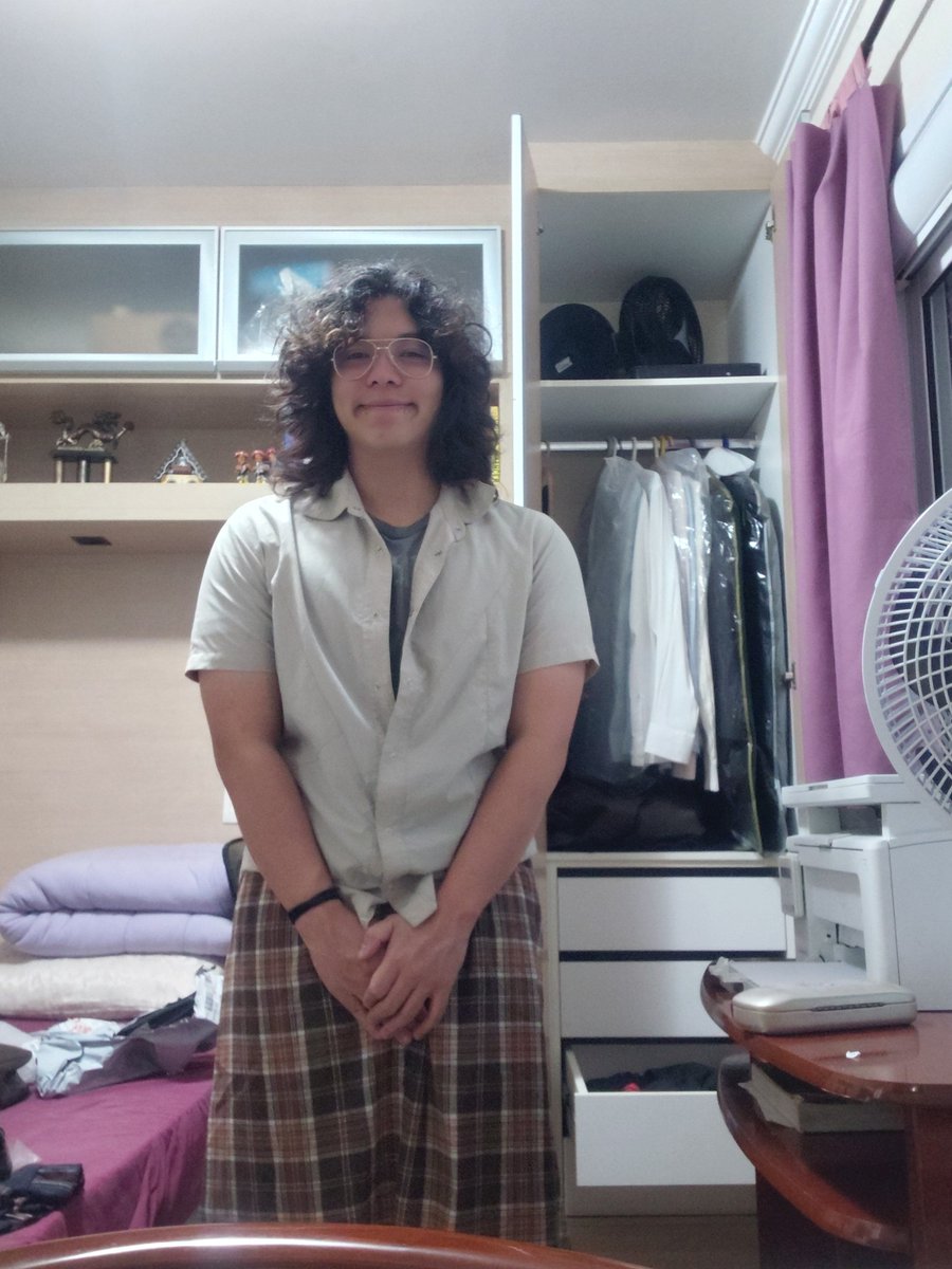 TKamaboto's tweet photo. Eu acho que eu vou chorar mano, eu to mt feliz eu to me sentindo mt bonita eu vou chorar de felicidade https://t.co/dsFrQ1fYTE