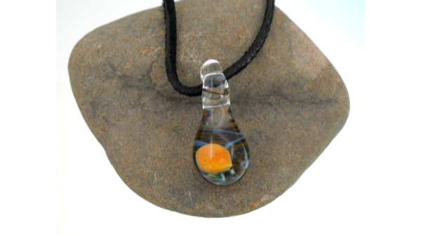 TWorldDesign's tweet photo. One-Of-A-Kind Mushroom Blown Glass Pendant | Free Shipping ►https://t.co/k4H8Nv5sOl — #etsyshop #freeshipping #artglass #mushroom #blownglass #uniquegifts https://t.co/uZ2ddnxLj9
