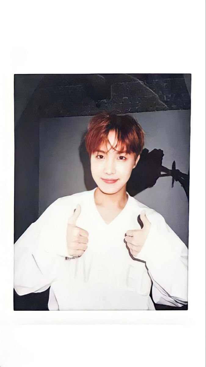 cutiswift's tweet photo. busco mutis!!!!!! 

jh biased 
ot7
🇦🇷 https://t.co/VqaJ9i4UvF