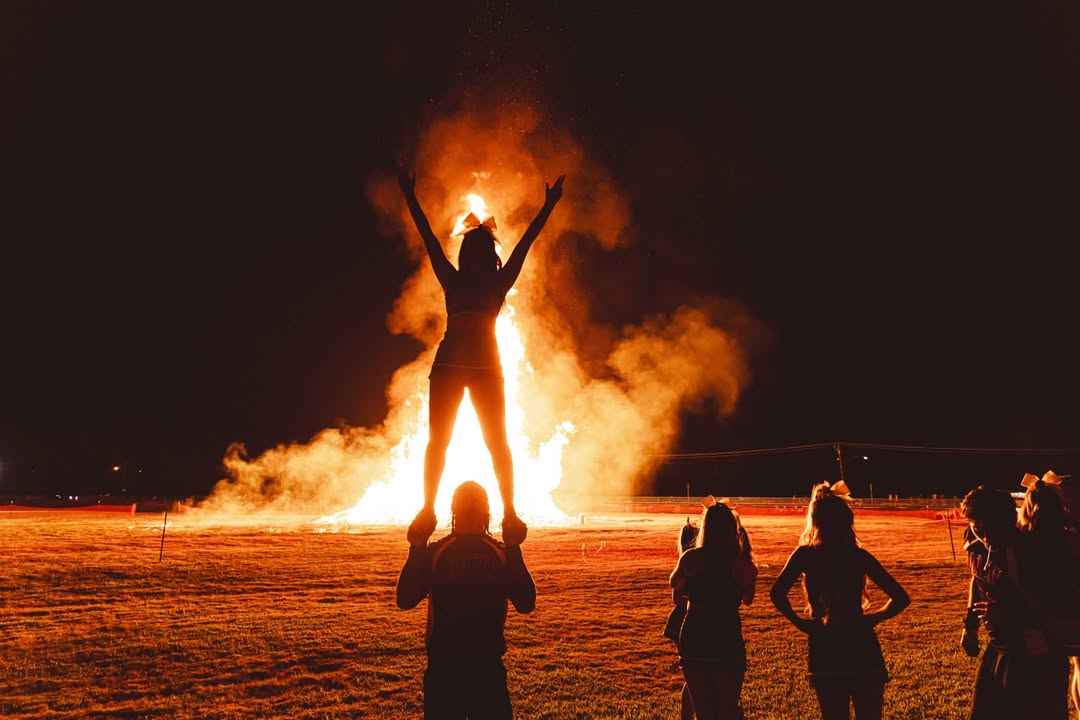SFASU's tweet photo. The tradition continues tomorrow night. 🪓🔥

#AxeEm | #SFAHomecoming https://t.co/PKuYeEdp4a