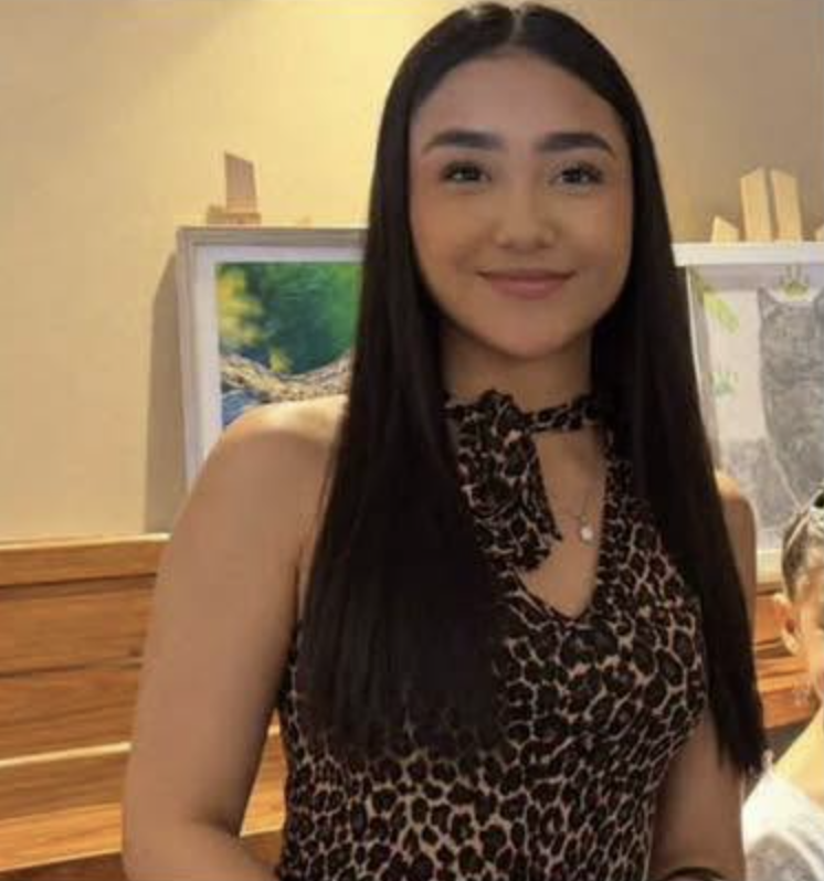 ReporteMxNotic1's tweet photo. Se busca a Azul Adilene Torres Chávez, de 18 años, desaparecida el 20 de octubre de 2026 en la colonia Cerro de la Cruz, en la ciudad de Chihuahua.
#HastaEncontrarla @Fiscalia_Chih @FGRMexico @SSPCMexico
https://t.co/3AIXQZZiuq https://t.co/YLtd1WUt8V