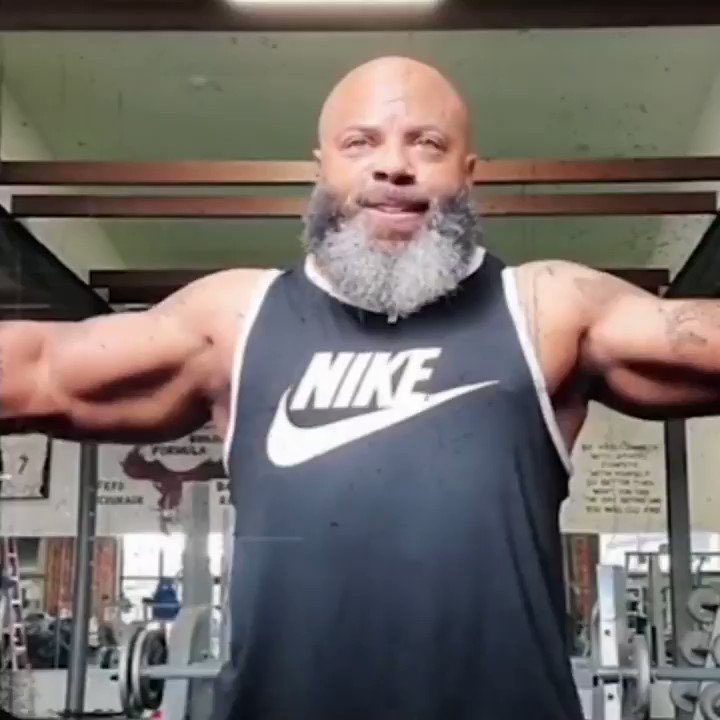 wingoz's tweet photo. Reminder.. this is DeAndre Switf’s Dad https://t.co/ruqfPWWoW5