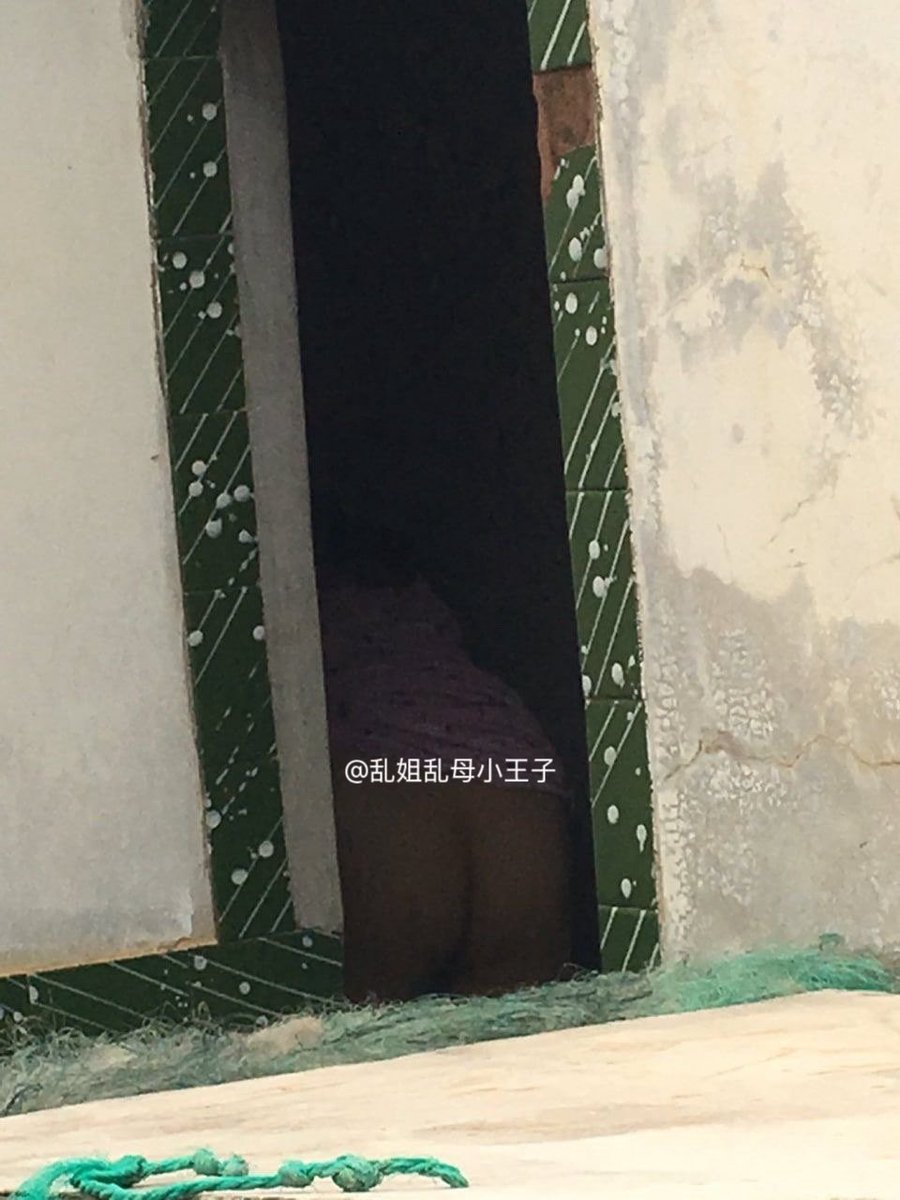 Frofrorin's tweet photo. 寻打桩机播种，妈妈离异十多年了。想必骚穴早就饥渴难耐了。#绿母 #绿妈 #妈妈 #母亲 #骚妈 #肉便器 #母子 https://t.co/Ka8tHjpfOa