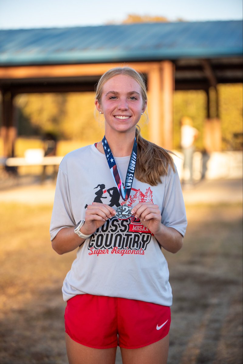 GoArrows's tweet photo. The Clinton High School women’s cross country team raced to a second-place finish at the MHSAA Region 2-7A Championships on Thursday at the Central Mississippi Super Regional Meet at Choctaw Trails in Jackson.

#GoArrows https://t.co/Ss6LNPZfq8
