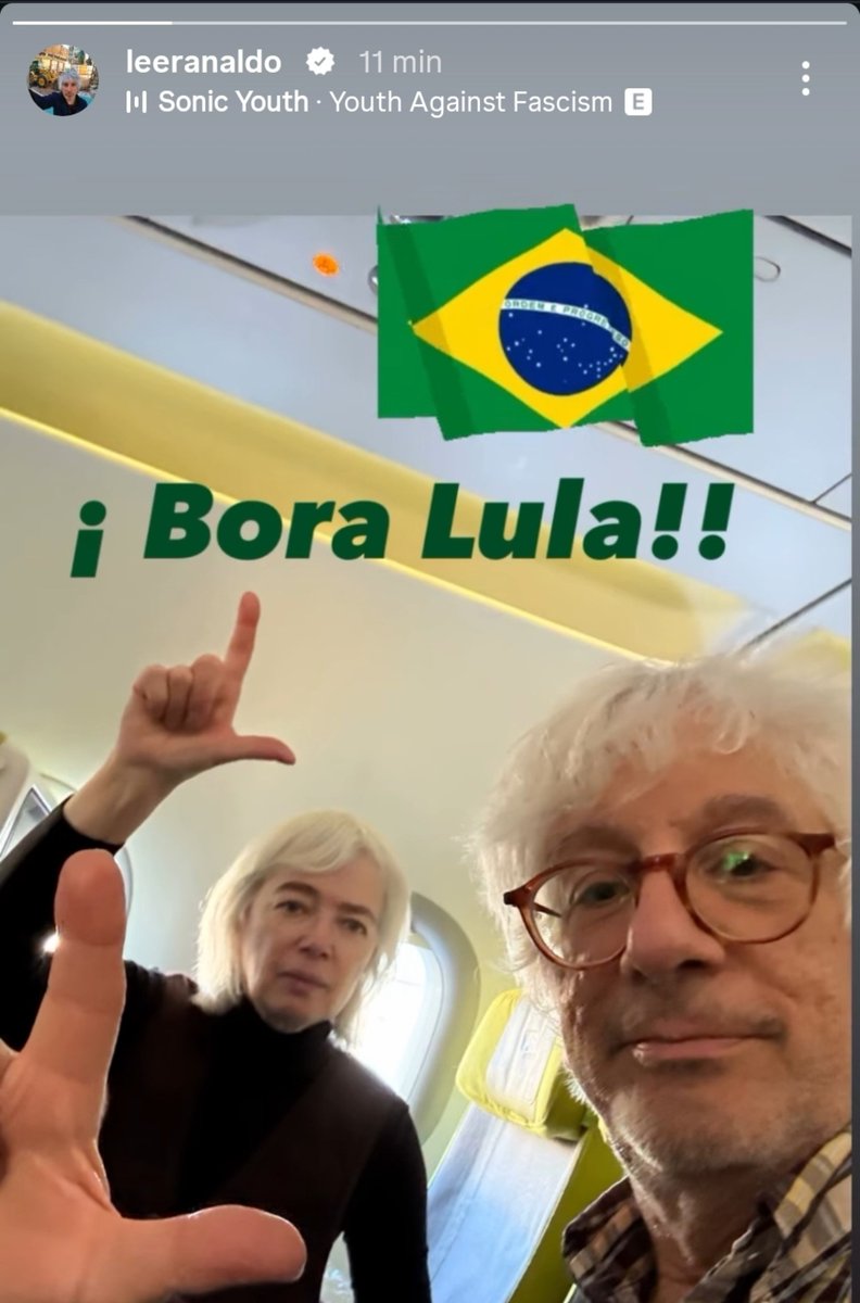 Hausu_Vennus's tweet photo. SONIC YOUTH É LULA https://t.co/Xq9r6lyT2W