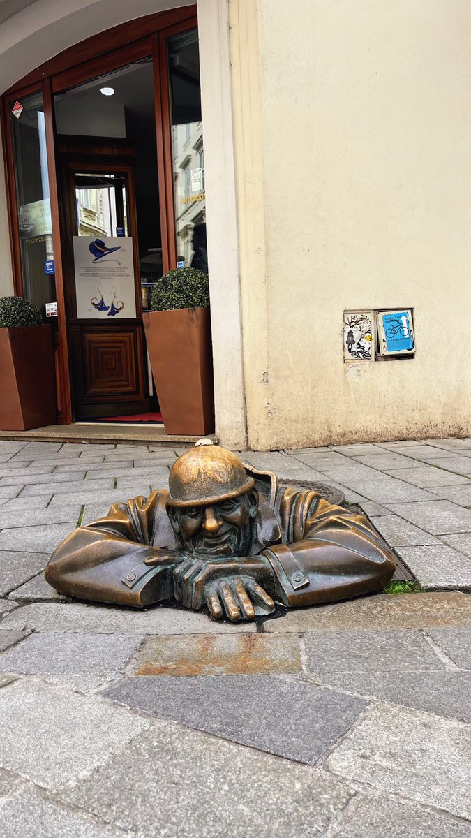 moiseshd's tweet photo. Bratislava https://t.co/u0s1DIcED5