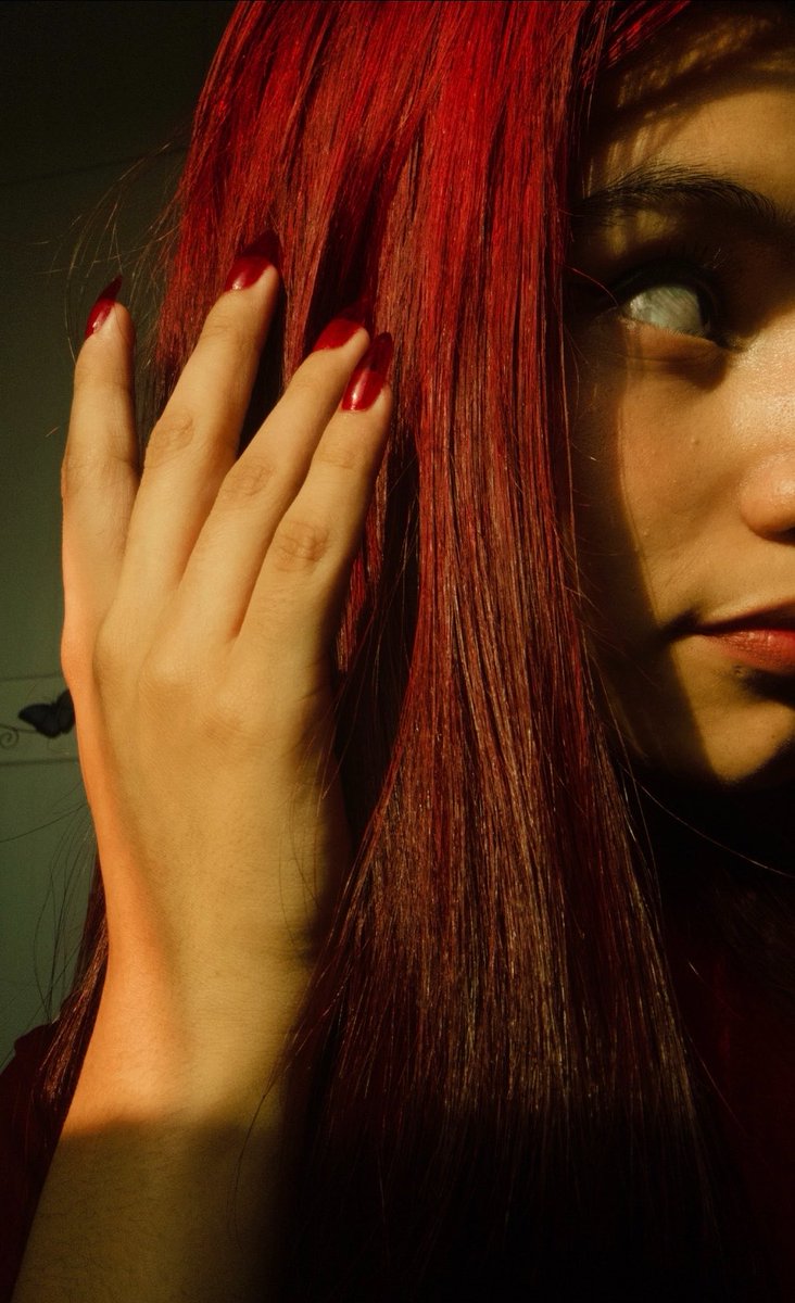 samykittkat's tweet photo. “o voto eh secreto”

a cor do meu cabelo: https://t.co/7jsfPz3AOU