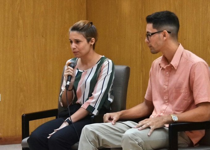 MMarreroCruz's tweet photo. En la voz de nuestros jóvenes, en Audiencia Pública Parlamentaria celebrada hoy, historias conmovedoras sobre los efectos del bloqueo en la vida cotidiana del pueblo cubano. 

Los datos son contundentes, pero el costo humano es incalculable.

#CubaNoEsUnaAmenaza, el bloqueo sí. https://t.co/yOlHq2QtRh