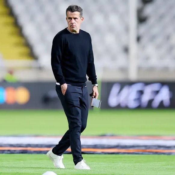 vaibenfica1904's tweet photo. Marco Silva: “O Manu tem um conhecimento muito bom do jogo, gosta de analisar, perceber o que é pedido e analisar isso mesmo em campo. Percebeu que o adversário estava a fazer coisas diferentes do que preparámos e estava a dar esse feedback”. https://t.co/O2QylpUU12