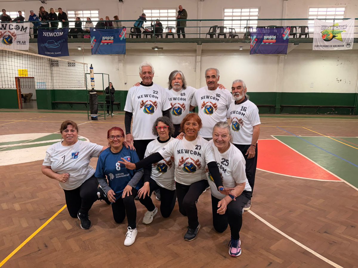 PeriodicoDPilar's tweet photo. El #Newcom 🏐 de #Pilar dio pelea hasta el final. #JuegosBonaerenses: Mayores de 60 (Cat. "A") le ganaron 2-1 a #GeneralLamadrid (15-9, 16-17 y 10-5). Los Mayores de 70 (Cat. "B") cayeron 2-0 ante #CoronelSuárez en parciales muy ajustados (17-16 y 15-11). https://t.co/ytyrV09yx0