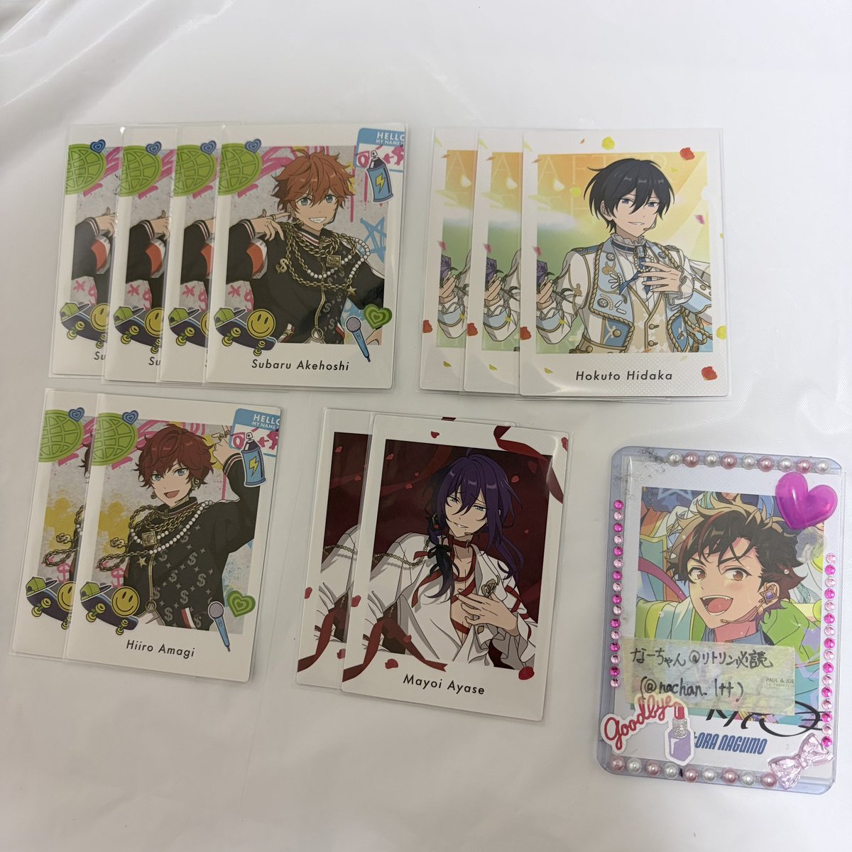 nachan_ltt's tweet photo. 【交換】あんさんぶるスターズ あんスタ ぱしゃっつ 10 UNIT SONG

(譲)スバル.北斗.一彩.マヨイ.☆ジュン.☆日和.宗.☆零.☆薫.晃牙.♡颯馬.☆凛月.♡宙

(求)鉄虎

郵送でのお取引です。
お取引が2枚以下の場合はミニレターのみ。
☆は♡を含むお取引優先。
↓↓ https://t.co/yF5XkJJspz