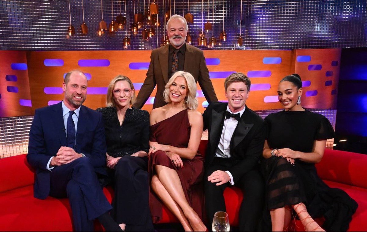 tokkianami's tweet photo. Prince William made a surprise appearance on The Graham Norton Show with Cate Blanchett, Robert Irwin and Hannah Waddingham for a special edition marking the Earthshot Prize.

The special episode airs tomorrow night on BBC One at 10:40pm. https://t.co/z924NGkZqW