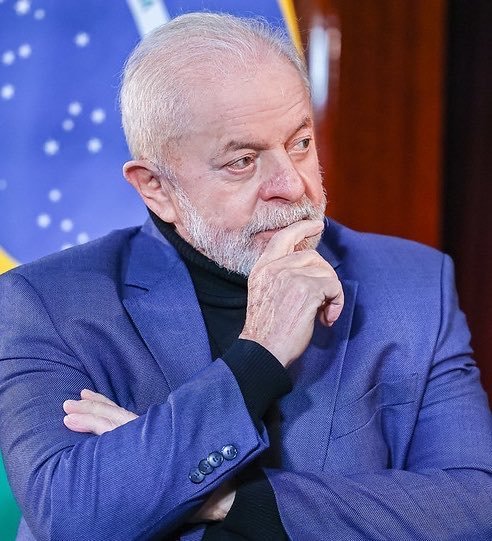 xieflws's tweet photo. 🚨URGENTE! Após 134 milhões de exigências para Lula, Flávio Bolsonaro afirmou que só irá quebrar o seu sigilo quando a China liberar a live action de TGCF. https://t.co/WqbjVtpoJR