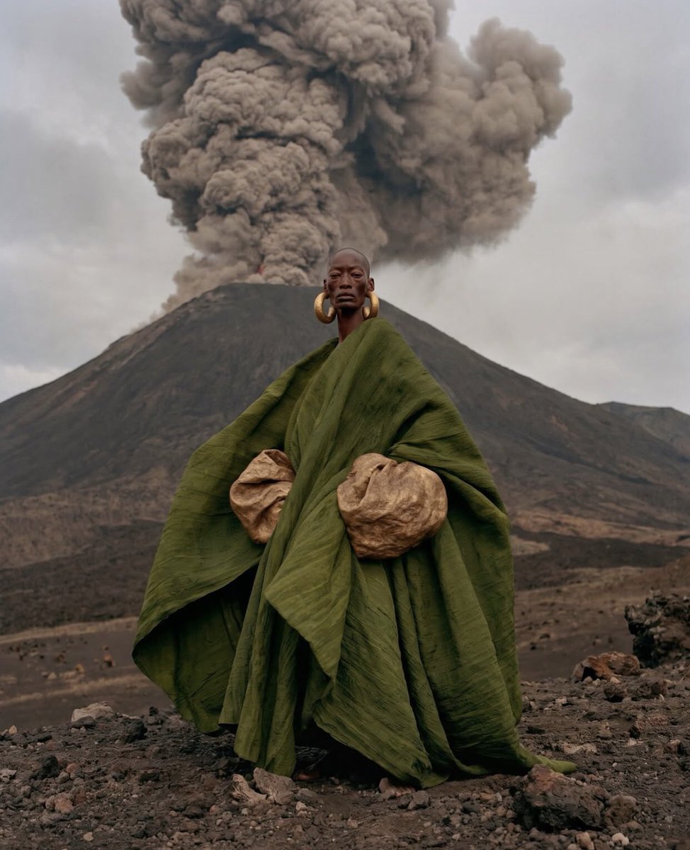 jiggsthecreator's tweet photo. stillness has its own eruption https://t.co/vX7CO43pYq