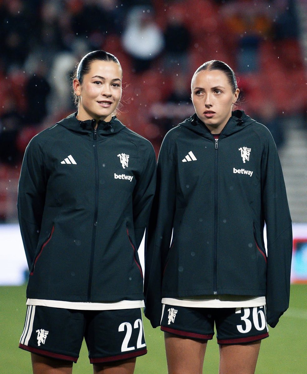 mufcacademy91's tweet photo. Player of the Match. Chilly before the game, but Mared Griffiths is definitely keeping it warm when the game kicks off.

Indeed, you reap what you sow, and Eva Olid is starting to see the fruits of her trust in these academy girls.

A brace for Mared against Liverpool in the 5-3 win yesterday, taking her to six goals in the Subway Players’ Cup this season. Three against Sheffield, one against Durham, now two against the scousers. She’s scored in every game.

The first was a lovely effort after a sharp turn, the second pure striker’s instinct. She’s beginning to make it look like a routine.

Credit to Eva, too. She’s trusting these academy girls, giving them the platform to show what they can do, and Mared is repaying that faith.

Still only 19, but she’s definitely catching the eye of many. Even our very own Ella Toone.