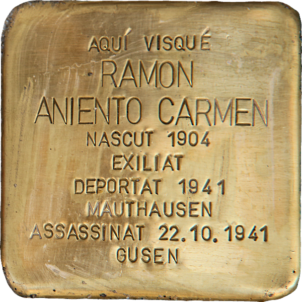IStolpersteine's tweet photo. #OTD hace 85 años fue asesinado en el campo de concentración de Gusen

RAMON ANIENTO CARMEN
🔻 #deportado

En la puerta de la que fue su casa, en su ciudad natal, Mataró, un 🟨 #Stolpersteine le recuerda.

"Una piedra, un nombre, una persona"

#RememberGusen https://t.co/cFf4NlWEAS