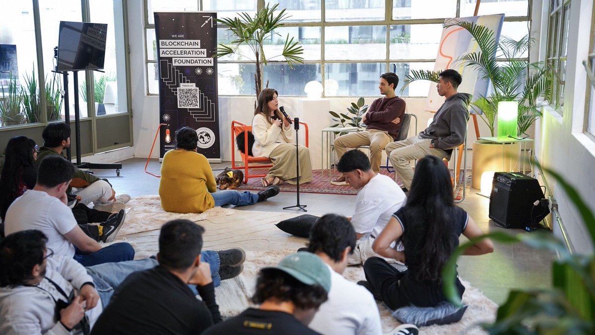 TheBAFNetwork's tweet photo. Builders across Argentina spent two weeks turning ideas into blockchain apps at the Argentina Builder Challenge 🇦🇷

Fractachain, Safexy and Changuito took the podium, and E4C is now heading to HackMeridian.

Join us: https://t.co/8ERUfDXA5G https://t.co/6BNtgU8B4k