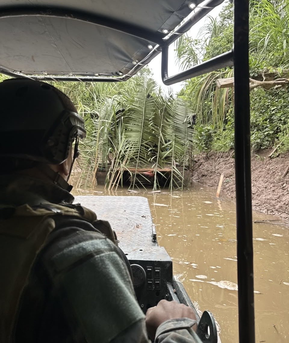 MGP_DICAPI's tweet photo. La Unidad de Control Fluvial “Puerto Inca”, realizó un operativo contra la minería ilegal en las inmediaciones de la quebrada El Pescador y los centros poblados de Puerto Sira y Cleyton, en el distrito y provincia de Puerto Inca, departamento de Huánuco. 
https://t.co/fB4iMYTtbN https://t.co/FQAljKNRBX