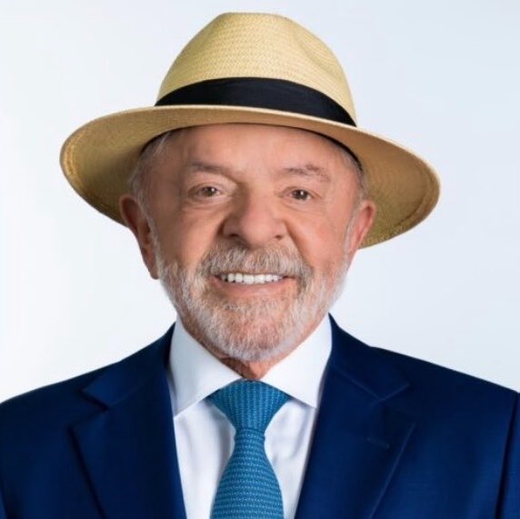 QGdoPOP's tweet photo. 🚨 URGENTE! Datafolha divulga pesquisa do 2° turno das eleições: 

🔵 Flávio Bolsonaro: 50%
🔴 Lula: 50% https://t.co/xxCQy7Vwls