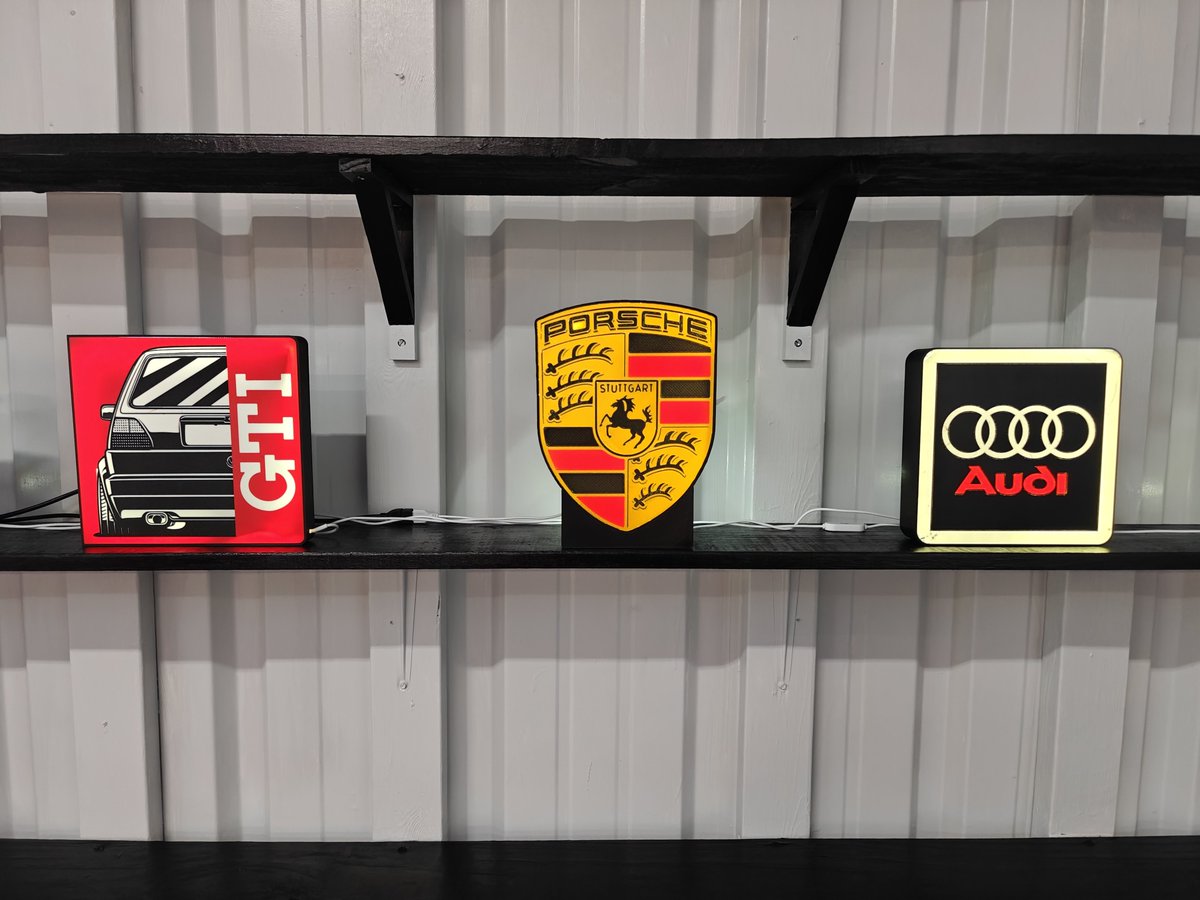 AnalogAutoHaus's tweet photo. 3D Printed sign collection! 

I freaking love these things. Infinite possibilities and the finishing touches for the showroom. https://t.co/4NWPjIMp6S