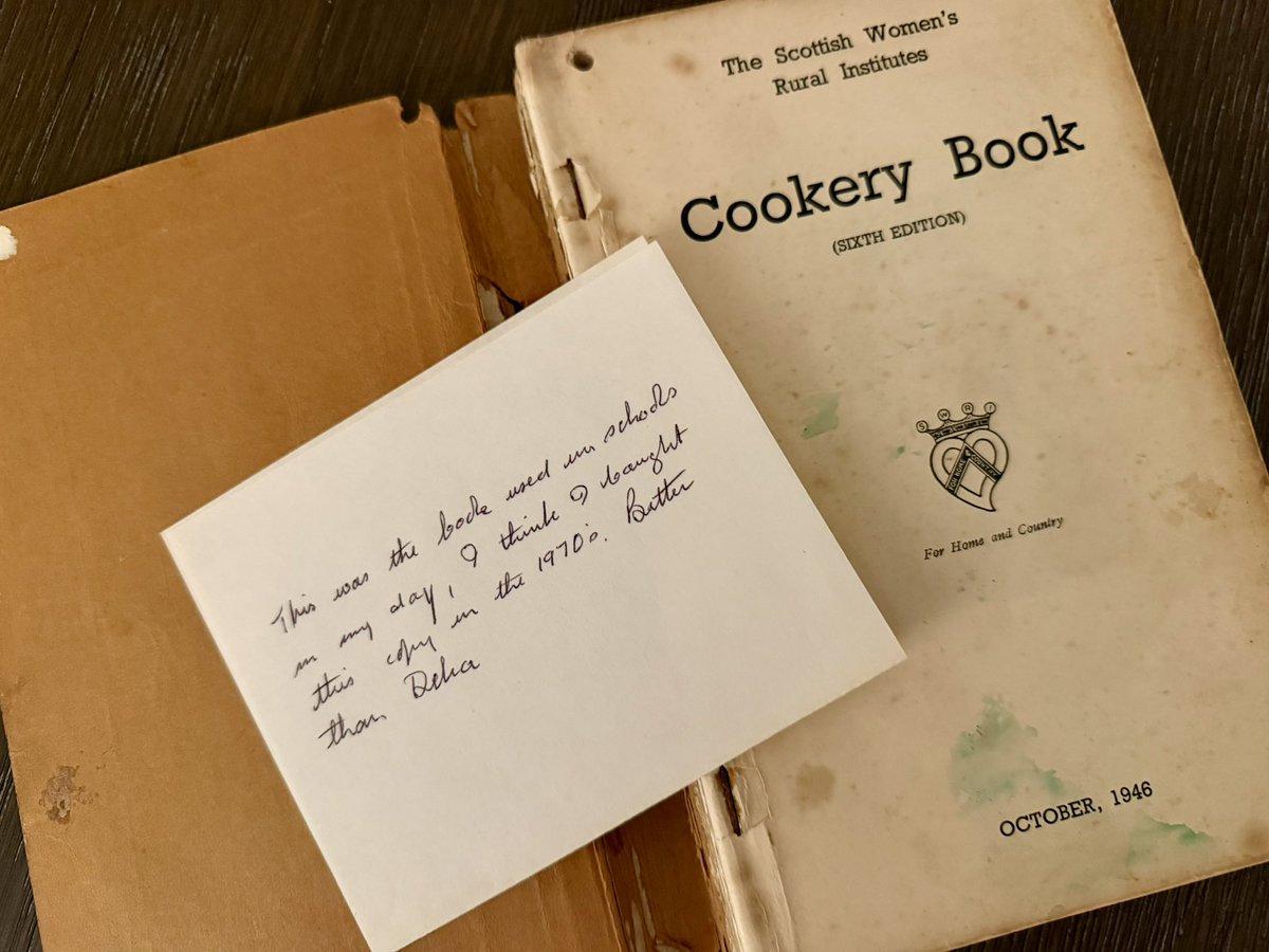 LizzieHelenMay's tweet photo. #AlphabetChallenge #WeekPforPaper Words written on paper can produce powerful memories. Was looking to clear out some old cookbooks books when this note, written by my late mother over 30 years ago, fluttered out. As I read it I could hear her voice as if she was in the room. https://t.co/AHiqABqrt2