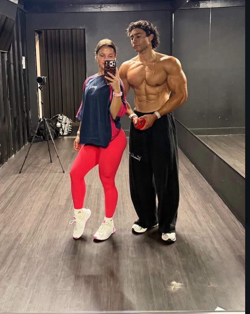 submitoJ's tweet photo. Which bitch boy wants to pay for our new gym clothes? https://t.co/Vku983jCe1