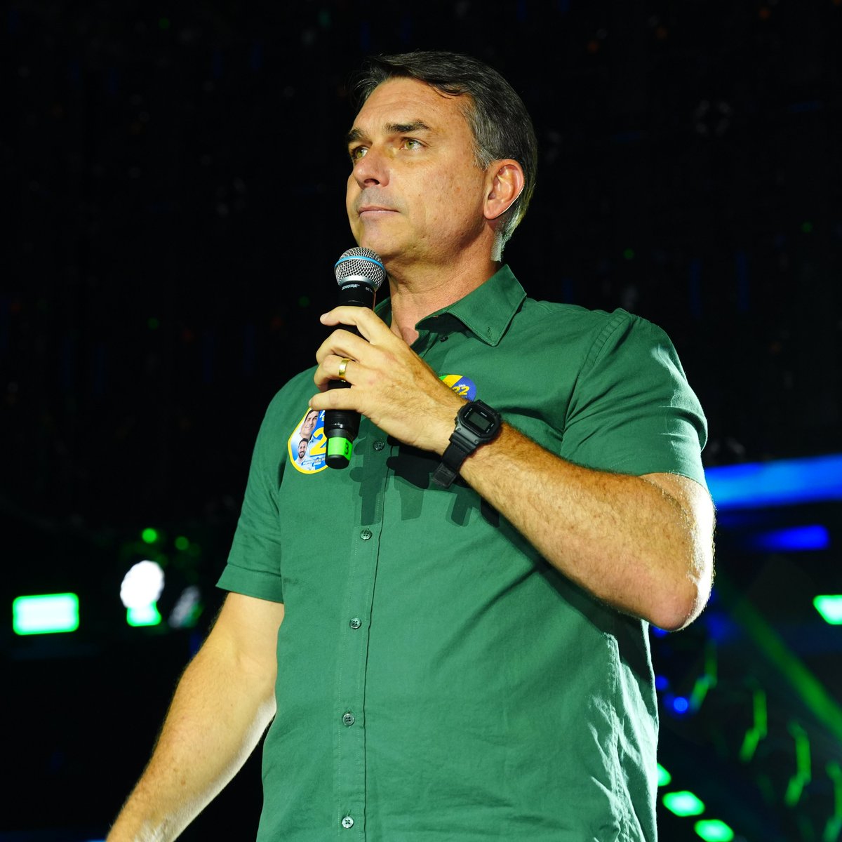 eixopolitico's tweet photo. 🇧🇷 ELEIÇÕES 2026 | PRESIDENTE

VOTOS VÁLIDOS
🔵 Flávio Bolsonaro (PL): 50% (-1)
🔴 Lula (PT): 50% (+1)

VOTOS TOTAIS
🔵 Flávio Bolsonaro (PL): 47% (=)
🔴 Lula (PT): 46% (+1)
⚪ Branco/nulo/nenhum: 5% (−1)
❔ Indecisos: 2% (=)

📊 Datafolha/Globo/Folha
📅 20-22/out
2.154 entrevistados • ±2 p.p. • Presencial
Registro TSE: BR-09709/2026