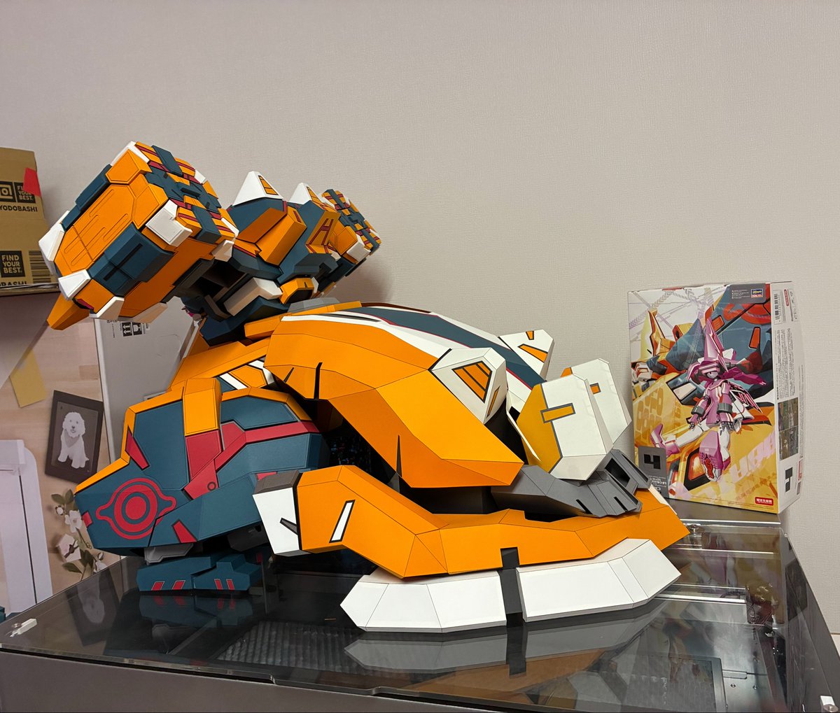 die_job_death's tweet photo. 教えてくれヤガランデよ。本申請写真、どこで撮影しろというのか…。組み立ても追いついてません😮‍💨時間が… https://t.co/LK95CUCivz