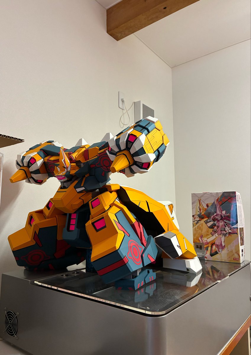 die_job_death's tweet photo. 教えてくれヤガランデよ。本申請写真、どこで撮影しろというのか…。組み立ても追いついてません😮‍💨時間が… https://t.co/LK95CUCivz