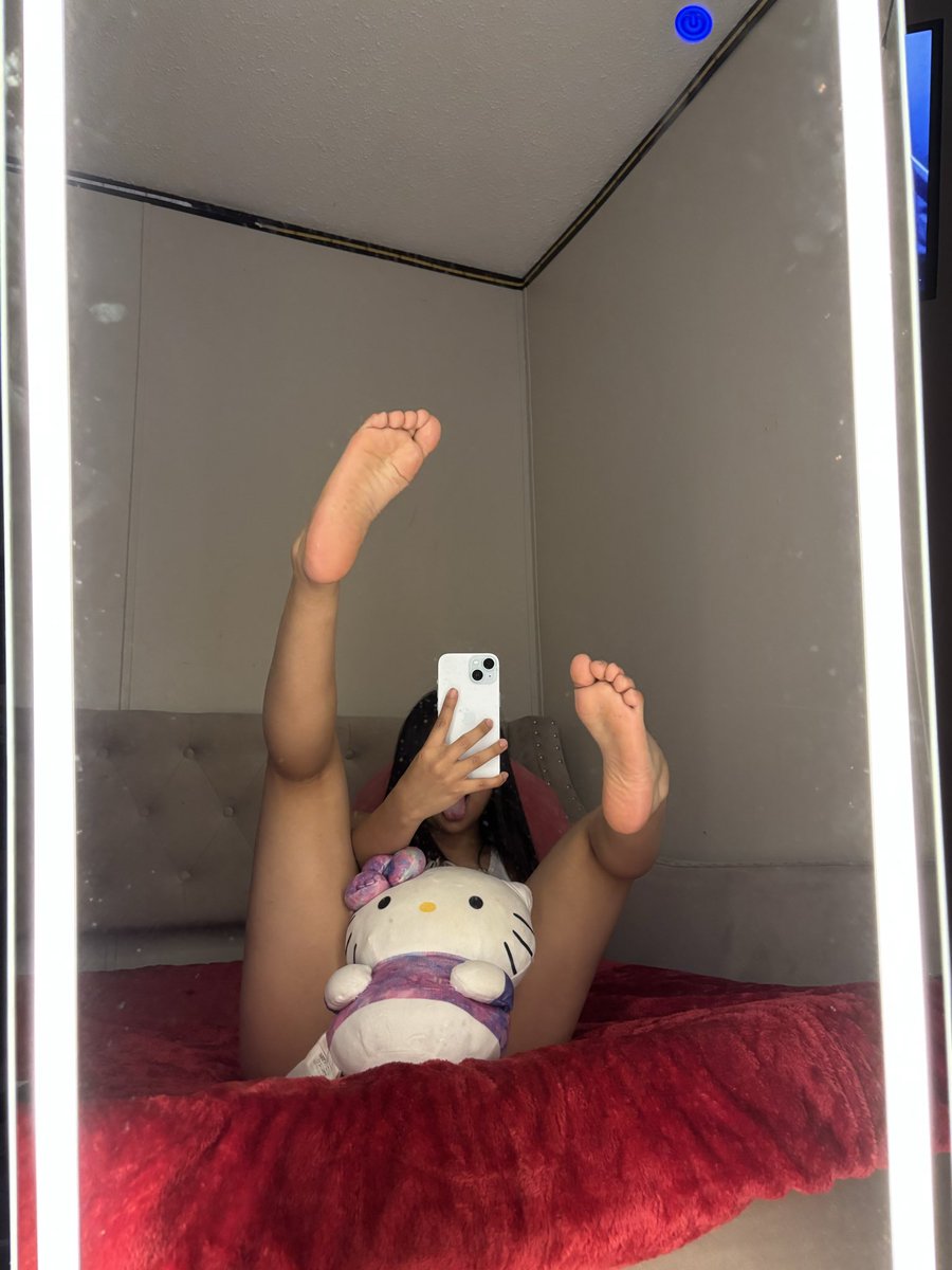Crysta_meri_'s tweet photo. “Whats your favorite thing to look at “
a #freak #latina https://t.co/UE6TrmtMTD