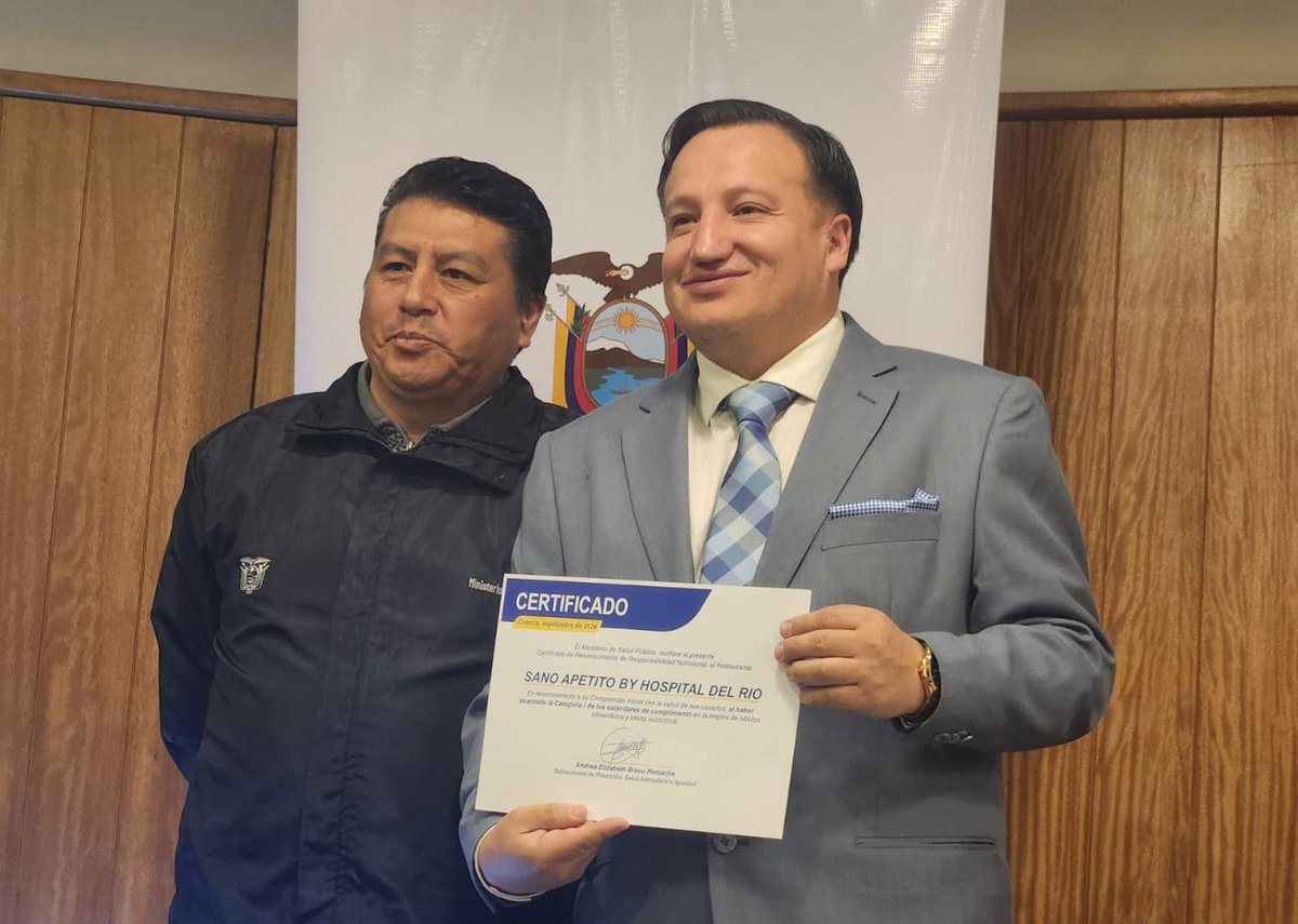 saludazuay_'s tweet photo. #Cuenca | Continuamos impulsando la implementación de espacios saludables, con la certificación al @HospitaldelRio en las estrategias de @Salud_Ec:  
•Espacios 100% Libres de Humo de Tabaco
•Sala de Apoyo a la Lactancia Materna Temporal
•Responsabilidad Nutricional https://t.co/50MR9NEDSB