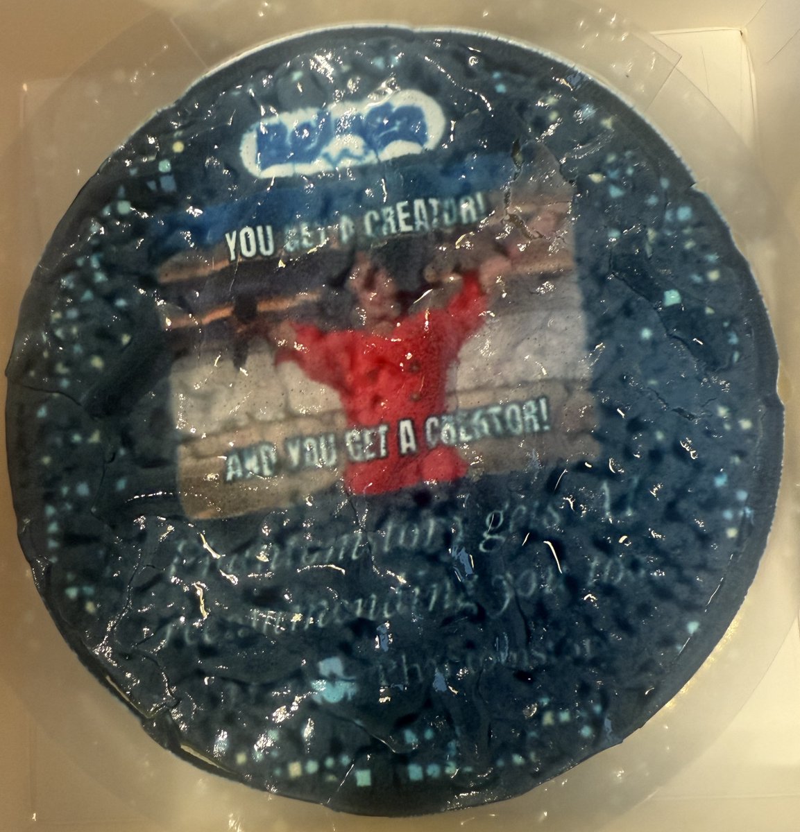 Jack__Swisher's tweet photo. Sending a cake to someone's office has become a new trend in SF to sell them your product.

Not sure it's the most effective strategy if: 1. you can't tell who sent it and 2. it looks like it's made out of plastic 😅 https://t.co/iWXUbKZPDT
