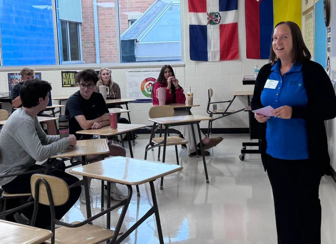 MetcoCU's tweet photo. 🎓 Metco’s VP of Operations Regan Carlo recently visited Clear Creek Amana High School for Career Day to share her career journey &amp; insight into credit union roles.😊 We love connecting with our communities &amp; inspiring the next generation! 🙌💙

#MetcoCU #ClearCreekAmanaHS https://t.co/4DgGVWkXKV