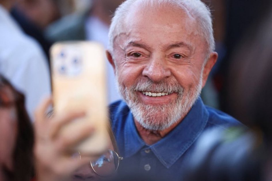 Rosavn2010's tweet photo. #LulaAoVivoComSeuExercito https://t.co/eUnHgBVnro