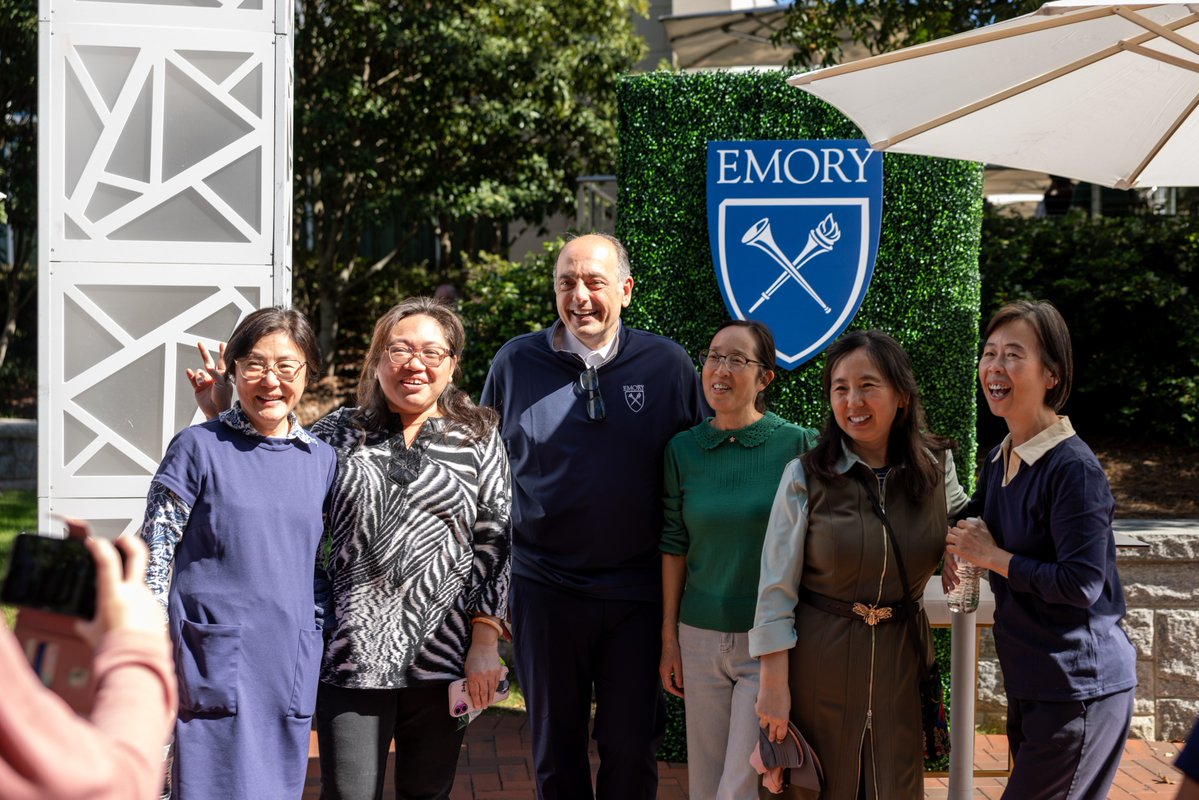 EmoryUniversity's tweet photo. Today's block party brought the Emory community together to welcome the university’s new leaders! Students, faculty, and staff gathered at Asbury Circle for lunch, music, and informal opportunities to connect with President Augostini and Emory’s new deans. 💙 💛 

#Emory https://t.co/3Bn4wxuQmf