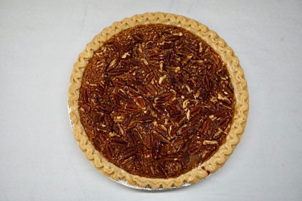 StyleMagazine's tweet photo. Skip the messy kitchen — 10 Baltimore bakeries that make the best Thanksgiving pies
https://t.co/bDGa0gfBQq https://t.co/zY9on7CaiC