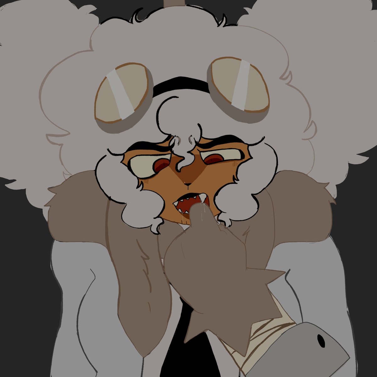 097scrifixPh's tweet photo. i didn't     expect  these 
   teeth to     start 
  growing bigger .. https://t.co/RoSiEksRxP