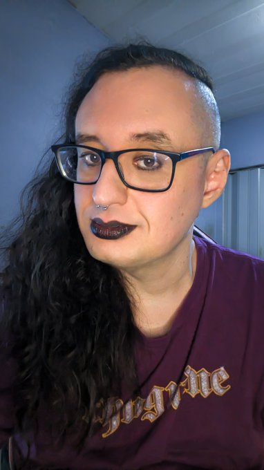 sissybethj03's tweet photo. Help the stunning @EmpressTabris reach 600 followers!!  If you're into findom her account is great https://t.co/4V1hyTJKMW