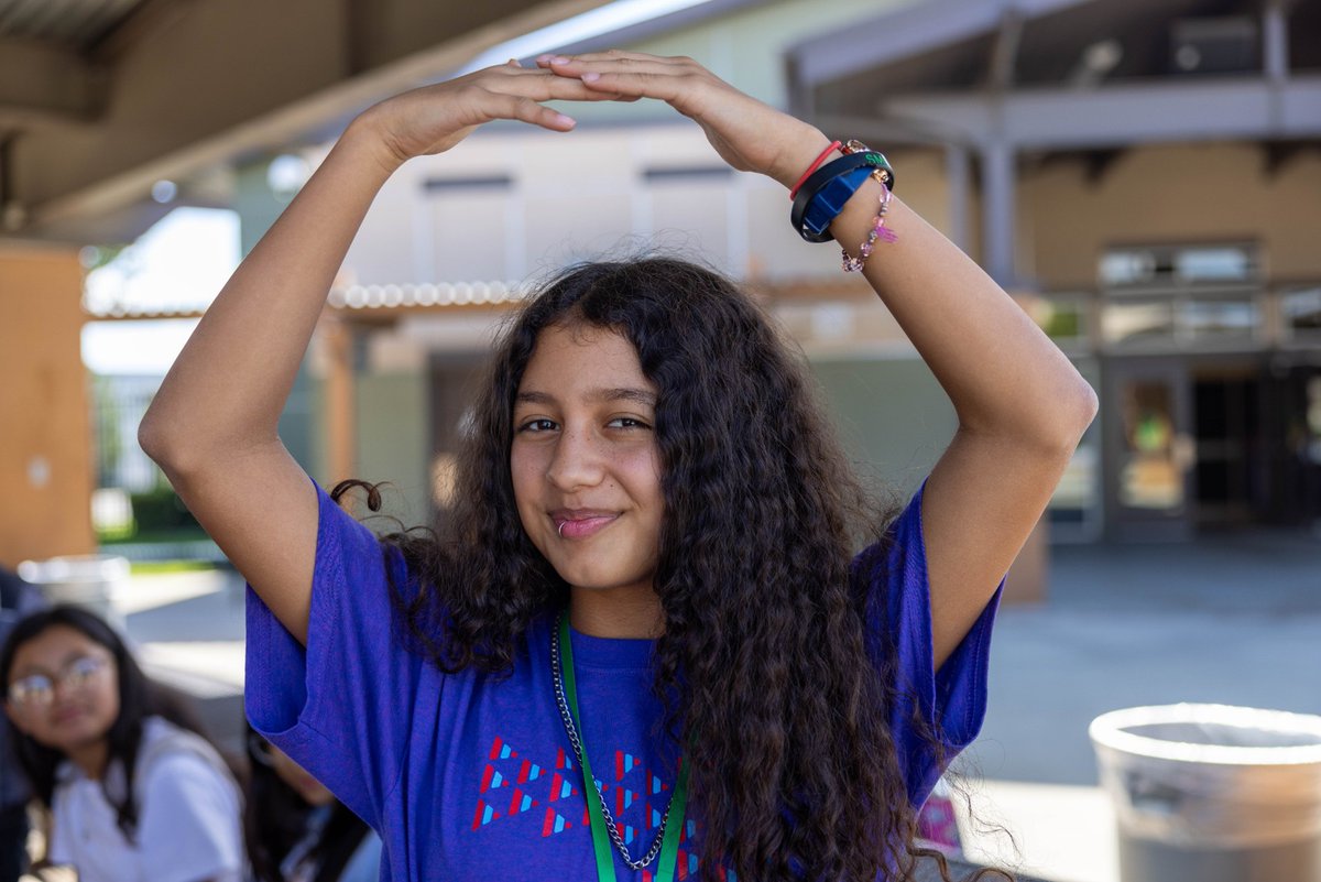 thinktogether's tweet photo. WE ARE LIVE! 🚨📺

Head over to Think Together's YouTube channel now to be part of the virtual Lights On Afterschool celebration. 💡🏫

Don't miss out! ⬇️
https://t.co/Aw2vYAcKth

@afterschool4all https://t.co/EF1viWeGPl