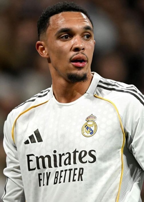 efootballmedia's tweet photo. Looking at those not reciprocating my energy 😔 

As I engage you I'm observing your profile for identification 

No worries 🙂‍↔️ https://t.co/sdnNFQvqSx