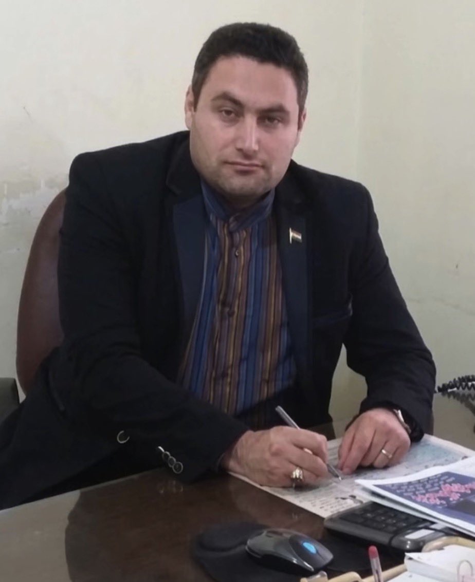 BahariBarbod's tweet photo. مصطفی پروانه
مهره اطلاعاتی، مخبر، سرکوبگر لباس شخصی و نفوذی با شغل پوششی خبرنگار.
در سرکوب و شناسایی معترضین در گیلان نقش داشته. https://t.co/t0ls9p9yBf