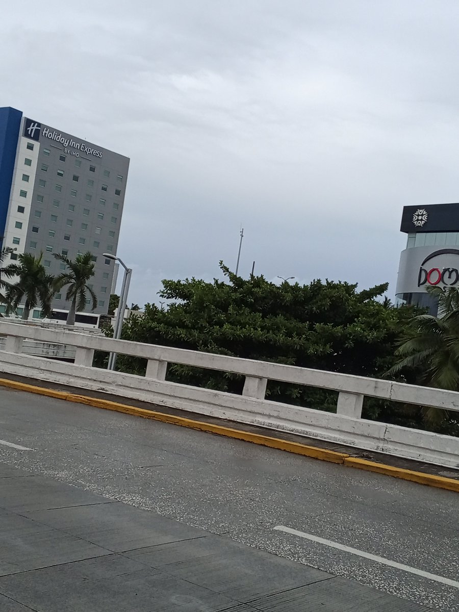 Josu1l's tweet photo. Este clima está bueno para culiar 🥵🥵🥵🔥 https://t.co/VDW3ko1oJo