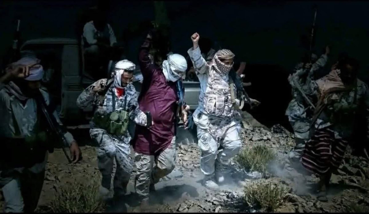 ixicu6's tweet photo. رجال صَبِر.. إذا حضروا اهتزّت الجبال، وإذا تقدّموا عرف الخصم أن للأرض رجالًا لا تنحني! 🇾🇪🔥

مرّغوا كبرياء الغزاة بالتراب، وكتبوا في ميادين المواجهة مواقف لا تُنسى.. رجالٌ صُنِعوا من صلابة الجبال وعزّة اليمن.

سلام على رجال صبر اهل البأس والثبات والشموخ🇾🇪
#فكوا_حصار_تعز https://t.co/SKGZlG7stQ