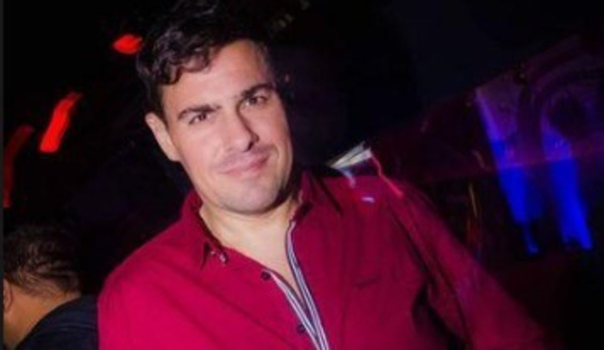 fedeebongiorno's tweet photo. 🕊️ Falleció Leonardo Cohen Arazi, ex RRPP de famosos que estaba cumpliendo una condena domiciliaria por los casos de abuso en Independiente

Tenía 55 años y murió en su departamento https://t.co/g4mqlvLdWS