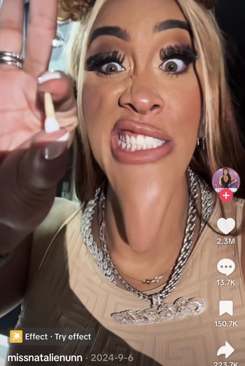 petaltrin's tweet photo. mind you natalie reposted north on her story over 10 times and herself posted this https://t.co/fGYFzYLbbP