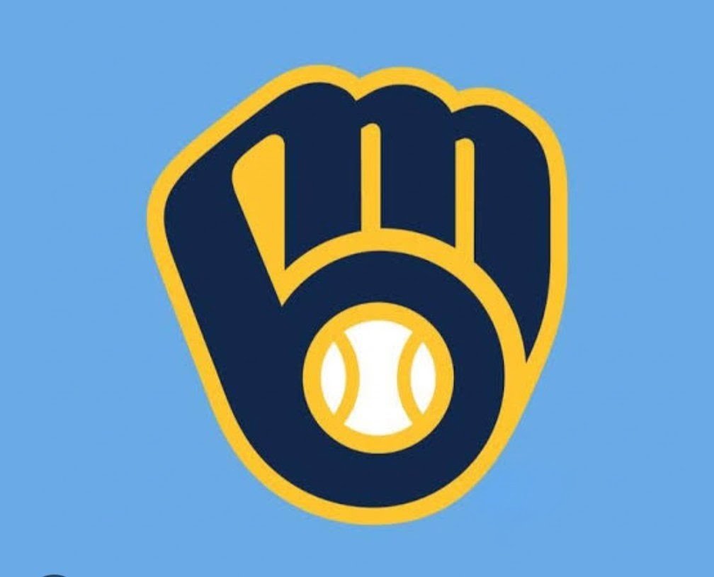TonyHom33's tweet photo. @KayleeDiMarco Go @Brewers 
#BrewCrew https://t.co/vGr00T77lg