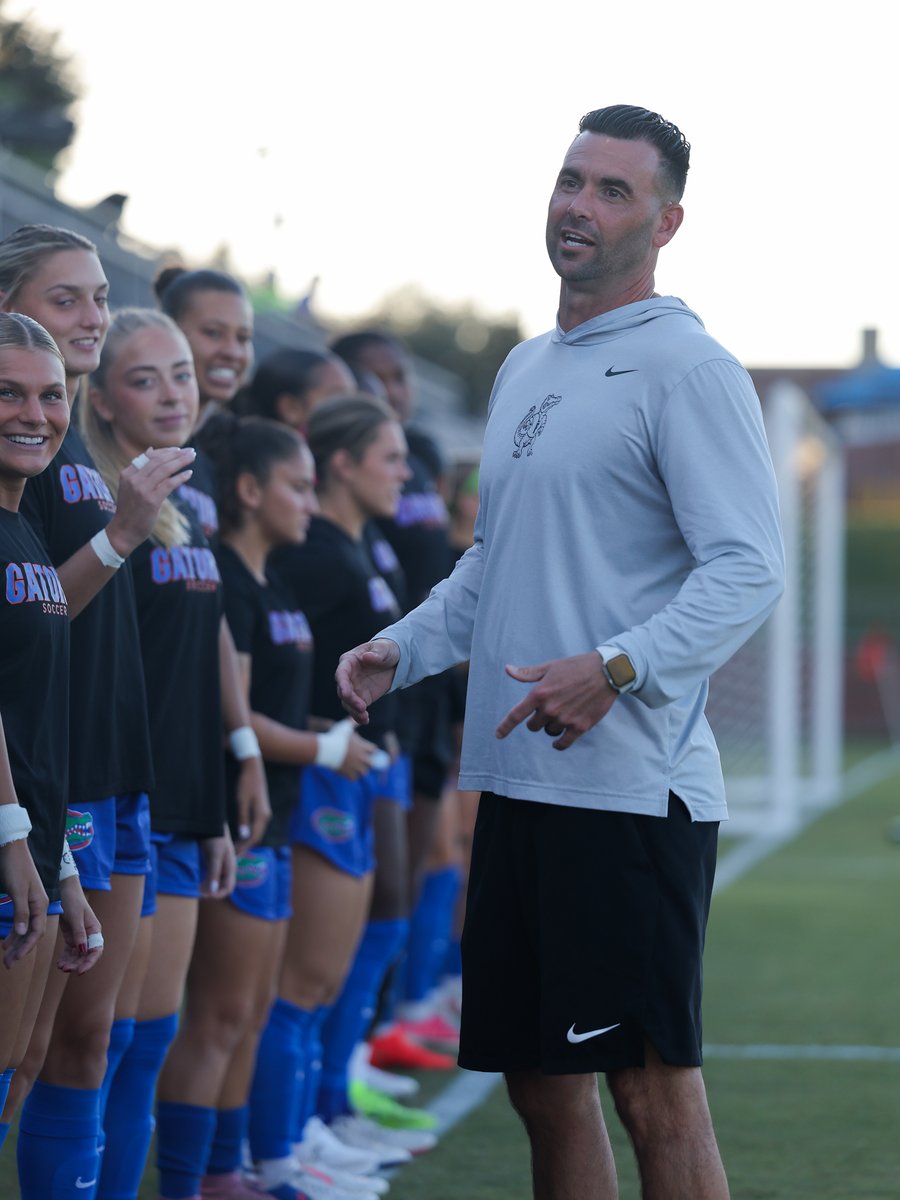 GatorsSoccer's tweet photo. Let's have a night https://t.co/nPIIwmXYf2