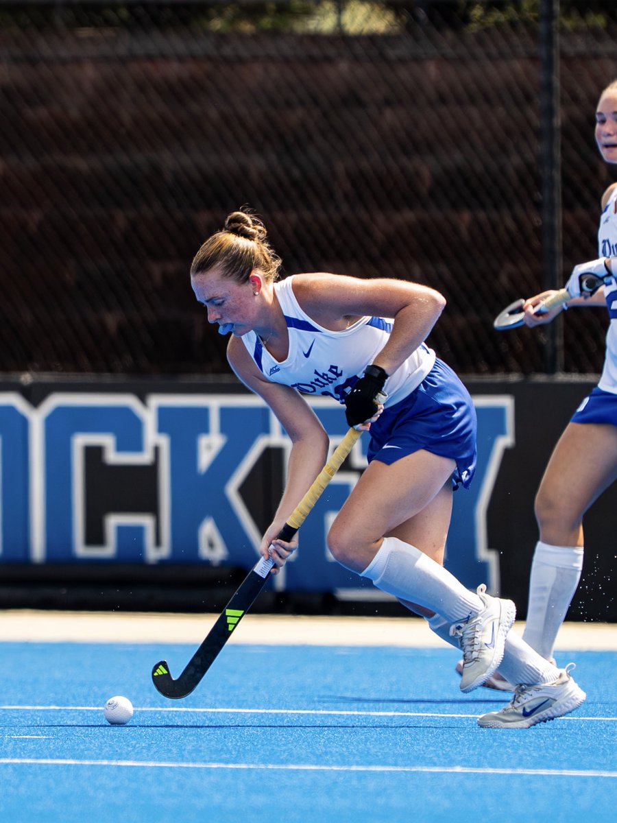 DukeFH's tweet photo. Favorite uni combo - go! 💬⤵️

1. ⚪️🔵
2. ⚫️⚫️
3. 🔵🔵
4. ⚪️⚪️ https://t.co/WxskxVJZ7F